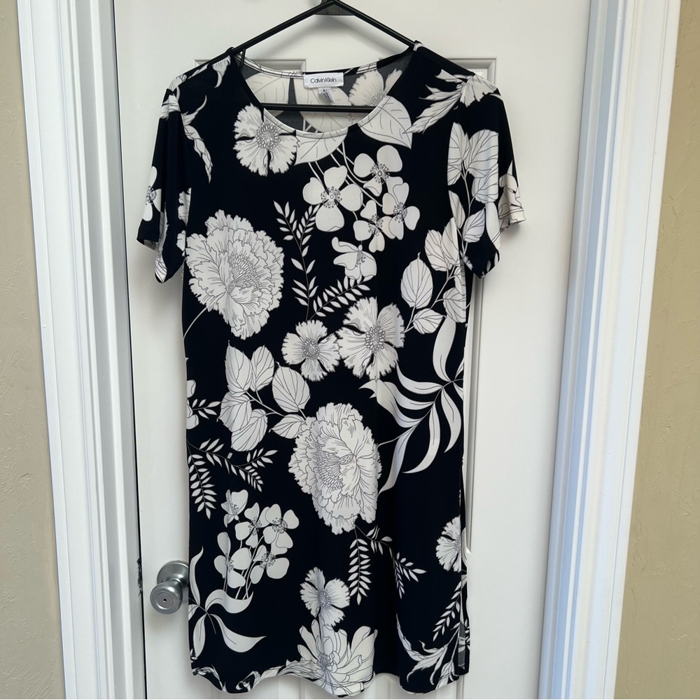 Calvin Klein shirt, dress, size, small, side slits